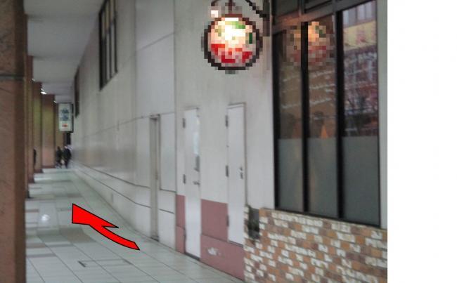 写真：赤羽駅東口からの案内2