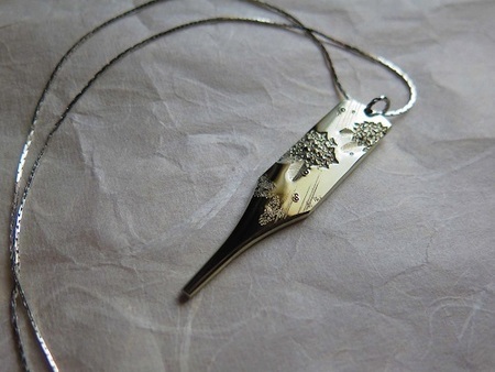 写真：刀鍵ネックレス