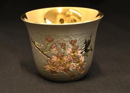 写真：ぐい呑み　桜