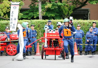 写真：消防操法大会の様子