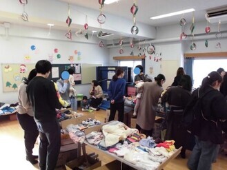 写真:赤羽西児童館おさがり交流会