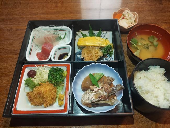 写真:しま田メニュー