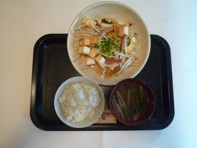 写真:島豆腐チャンプルー定食