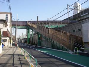 写真:車坂跨線人道橋