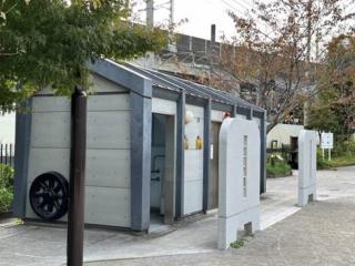 写真：トイレ（車庫）