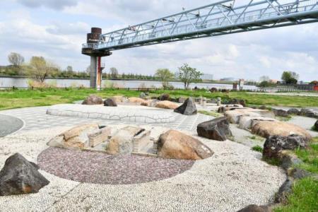 写真:荒川岩淵関緑地