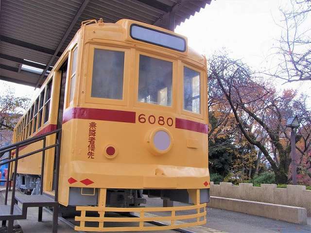 写真：都電6080は昭和53年4月まで飛鳥山公園横の荒川線を走っていた車両