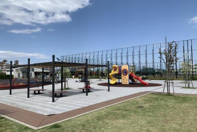 写真：新河岸東公園（浮間子どもスポーツ広場）