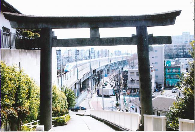 写真：赤羽八幡神社と周辺の風景