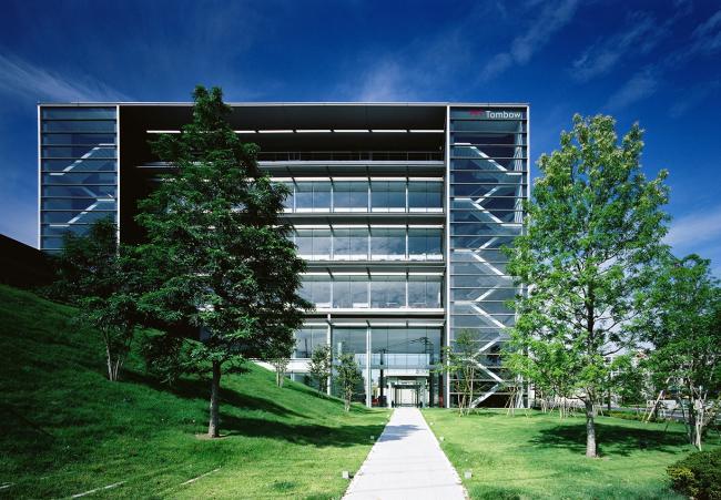 写真：株式会社トンボ鉛筆本社ビル
