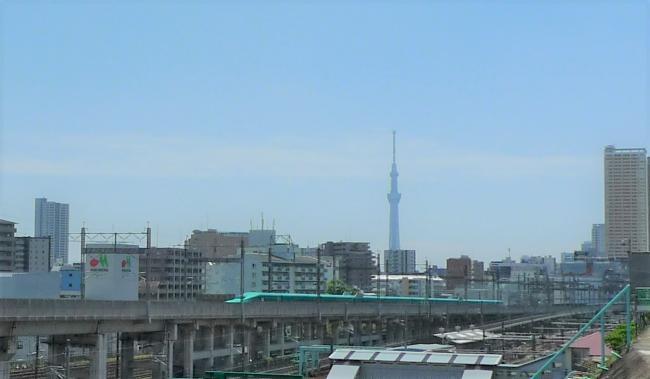 写真：新幹線の遠景