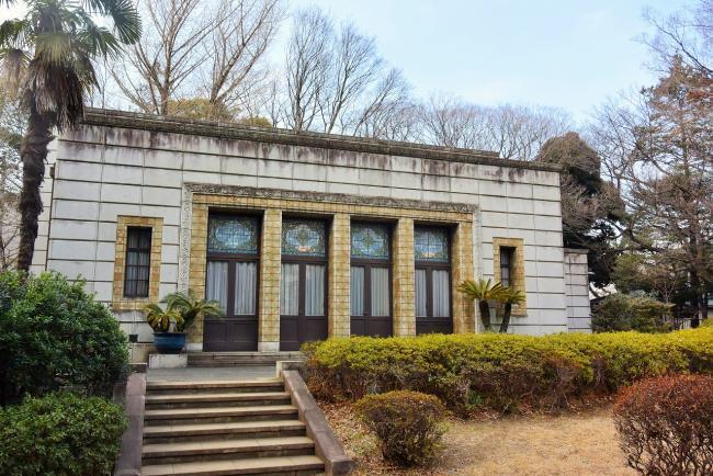 写真：青淵文庫と晩香蘆