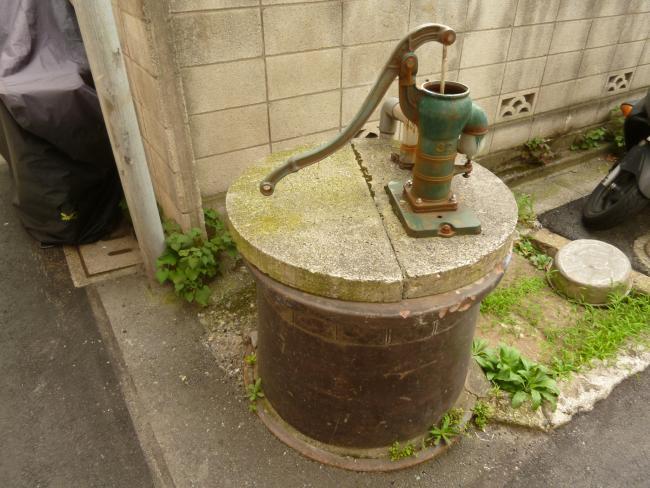 写真：滝野川六丁目にある井戸