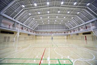 写真：赤羽体育館（メイナリーナ）