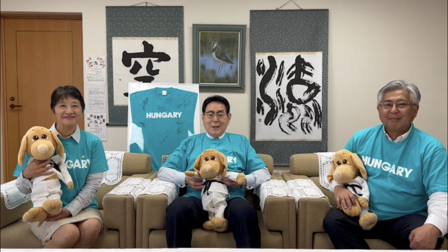 写真:メッセージ動画