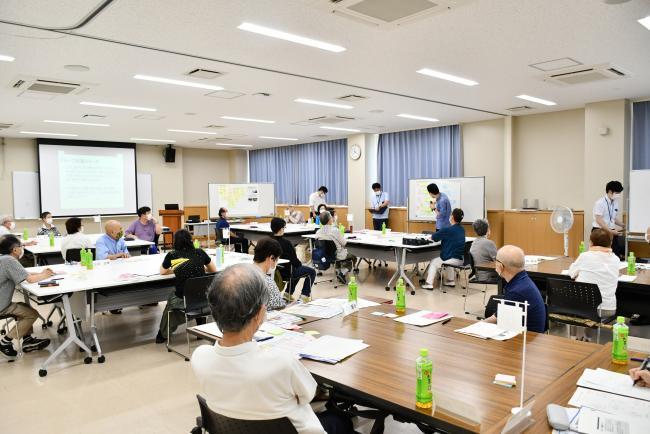 写真：令和3年度第1回区政モニター会議の様子