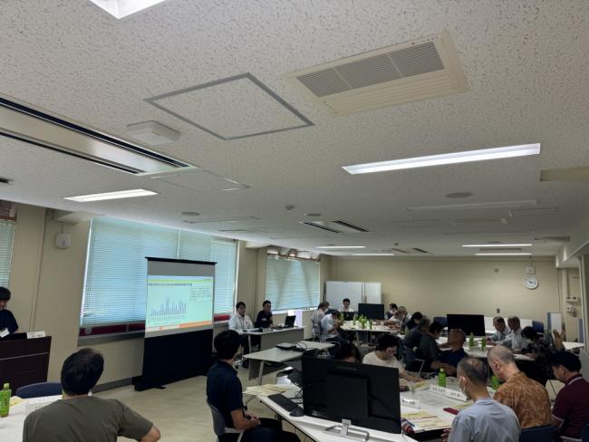 写真：区政モニター会議のプレゼンテーションの様子