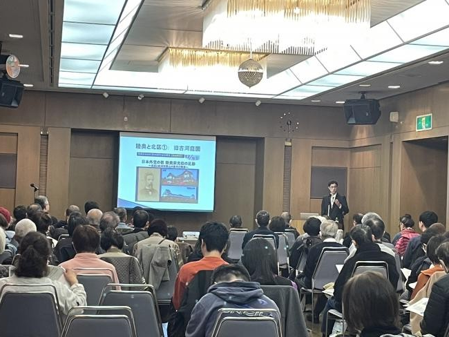 写真:講演会の様子