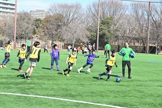 参加者同士と講師も交えたミニゲームの画像