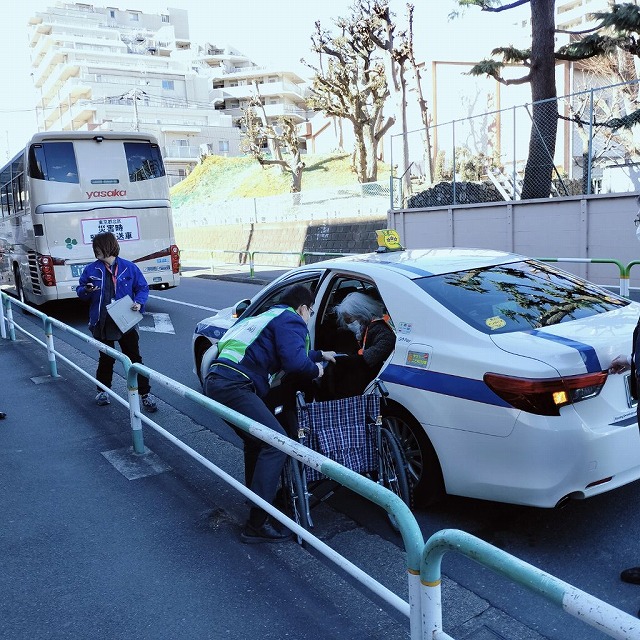 タクシーによる要支援者避難支援訓練