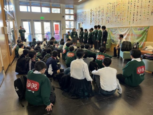 派遣の様子の写真