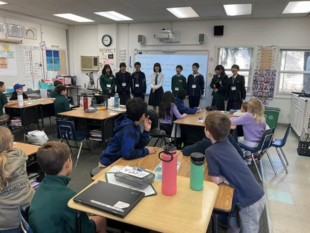 派遣の様子の写真