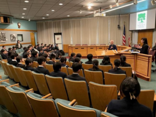 派遣の様子の写真