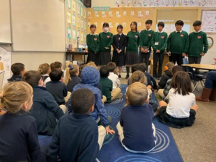 派遣の様子の写真