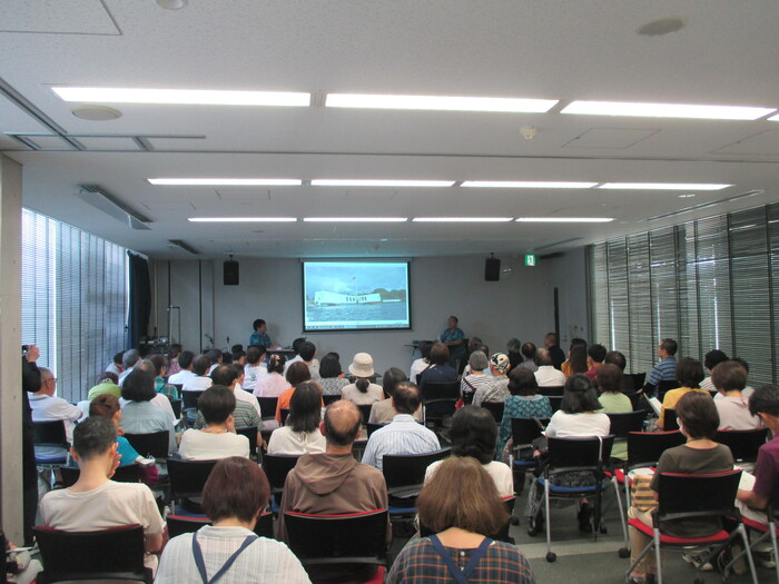 写真：対談の様子