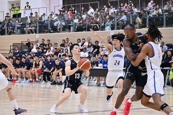 試合の様子の写真