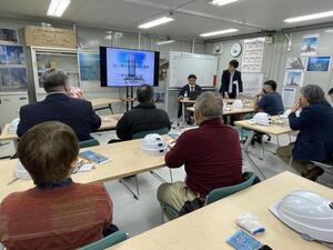 写真：工事現場見学ツアー