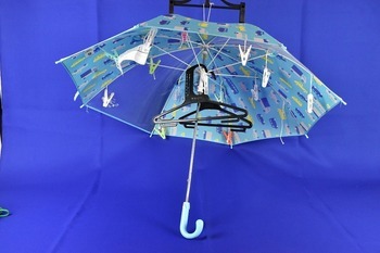 第39回小学校低学年の部　金賞・区長特別賞受賞 雨でも洗濯物が濡れない傘の画像