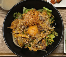 写真：プルコギサラダ丼